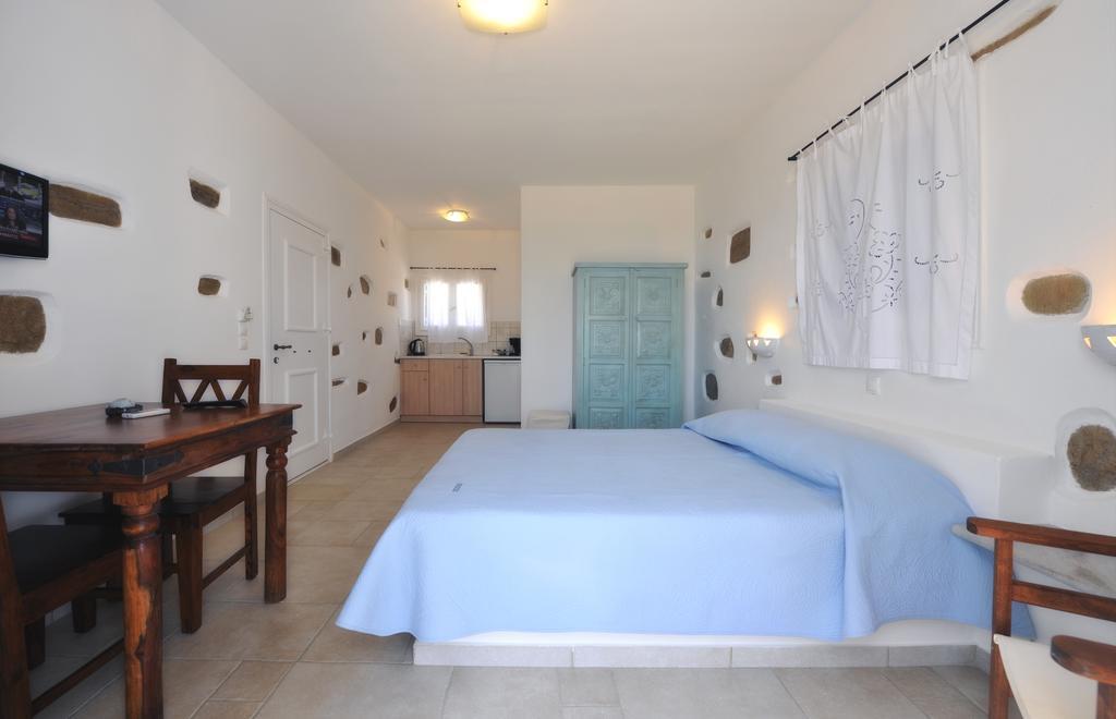 Degaetas Resort Antiparos Town الغرفة الصورة